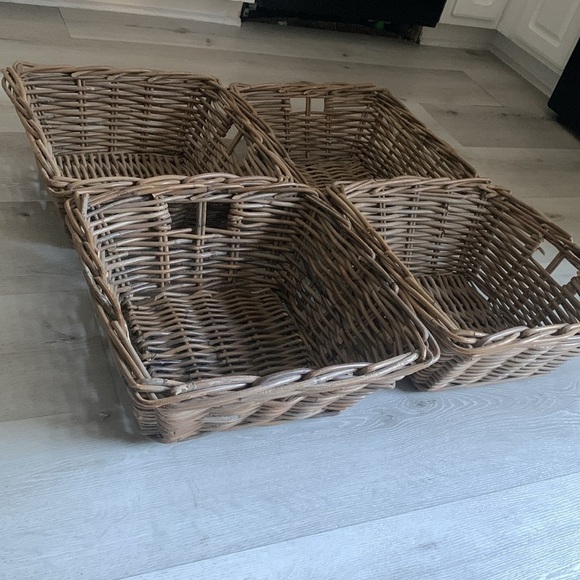Set of 4 Woven Thick Woven Rattan Greige Tray Basket vintage boho with handles‎ - Picture 1 of 17